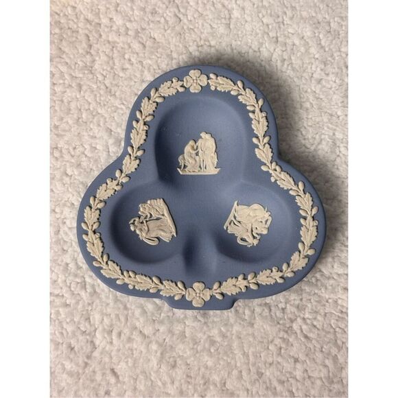 Wedgwood Blue Jasperware Clover Tray/Vintage in Original Box - Picture 3 of 16